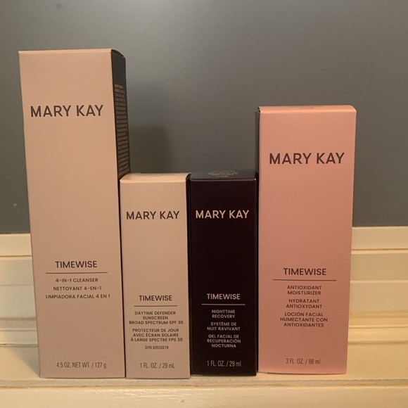 Mary Kay Time Wise Miracle Set Normal to Dry skin NIB - Picture 1 of 14